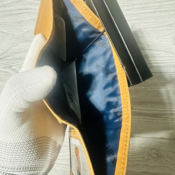 HARLEY-DAVIDSON Wallet Tri-Fold Leather Cognac Brown Bar Shield Logo Mens RFID - Picture 3 of 9